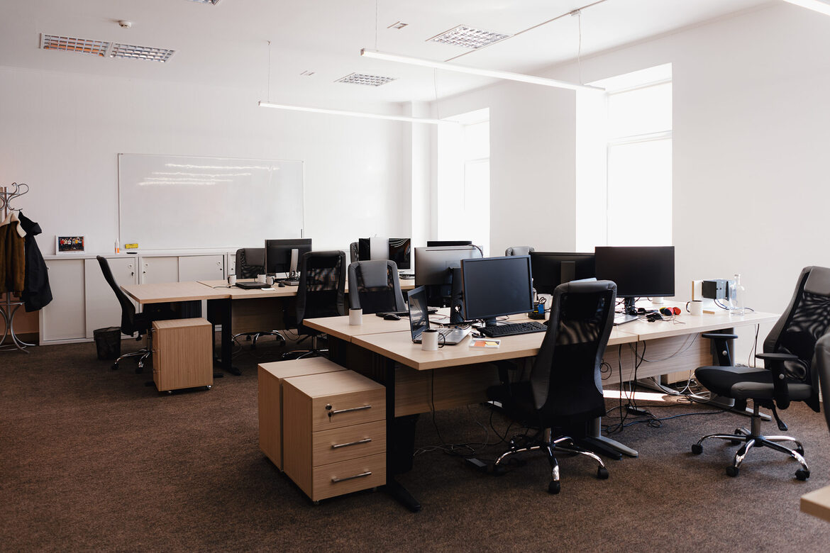 How to Choose Office Furniture That Lasts